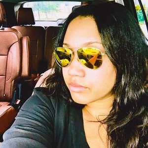 Meet your Posher, Janelle